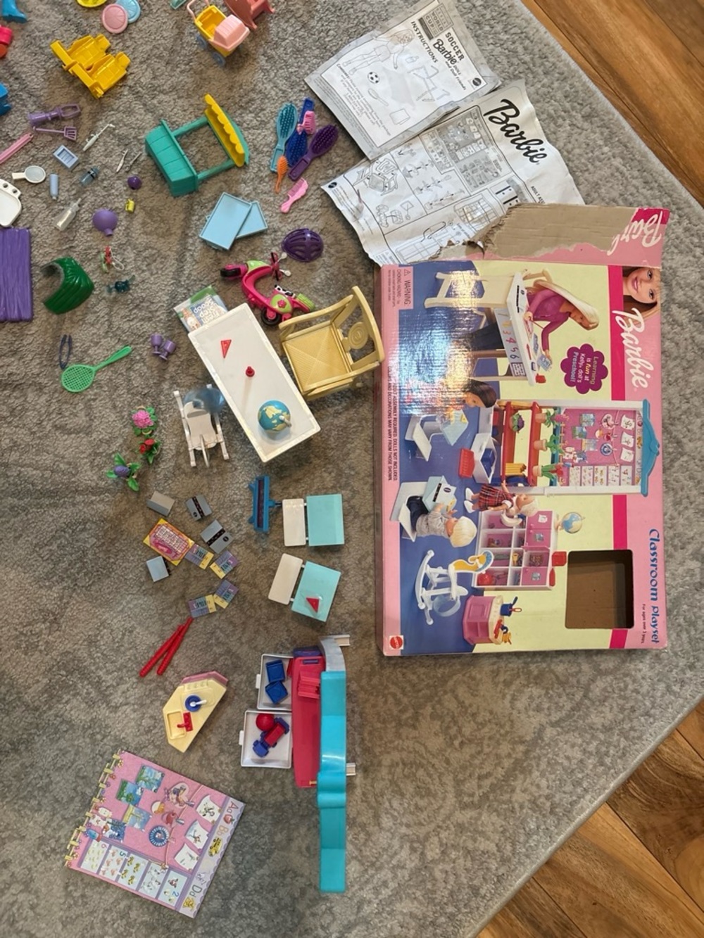 Barbie Vintage Classroom & Playground Multi-Playset Lot Multi Nostalgic EUC